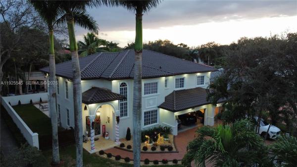 Royal Oaks, 8204 NW 165th St, Miami Lakes, Florida 33016, image 1