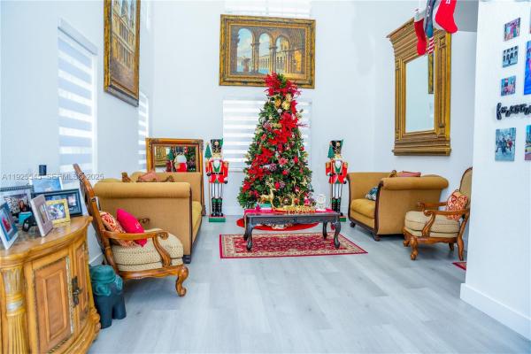 Royal Oaks, 8204 NW 165th St, Miami Lakes, Florida 33016, image 2