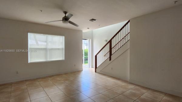 Urban Village At 5th Ave, 460 NE 35th Ct #5, Oakland Park, Florida 33334, image 1