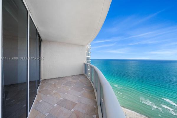 Ocean Four, 17201 Collins Ave #3505, Sunny Isles Beach, Florida 33160, image 2
