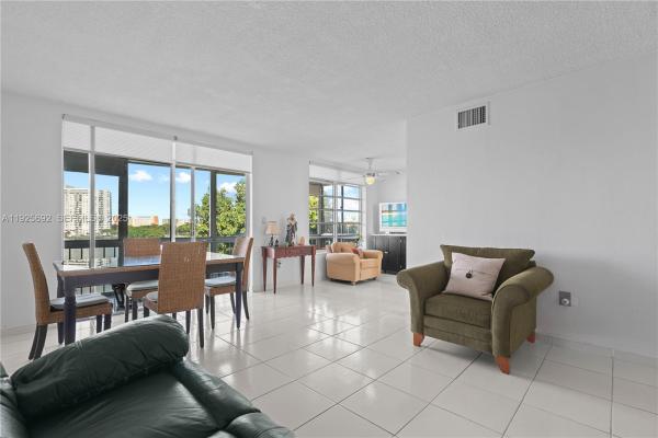 Point East, 2999 Point East Dr #C-502, Aventura, Florida 33160, image 2