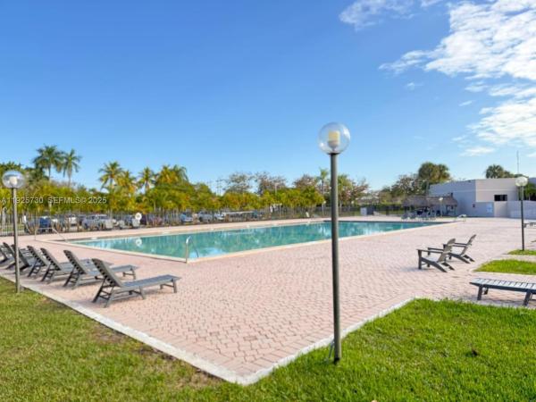 8600 SW 133rd Ave Rd #310, Unincorporated Dade County, Florida 33183, image 1