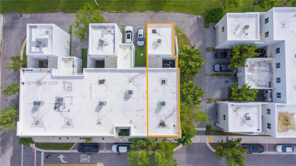 Landmark At Doral, 6611 NW 102nd Path, Doral, Florida 33178, image 2