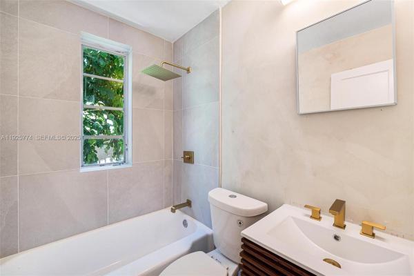 Residence 1611, 1611 Euclid Ave #8, Miami Beach, Florida 33139, image 2
