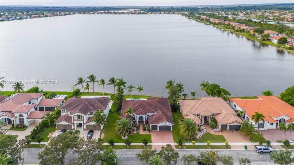 Harbour Lake Estates, 1962 SW 185th Ave, Miramar, Florida 33029, image 1