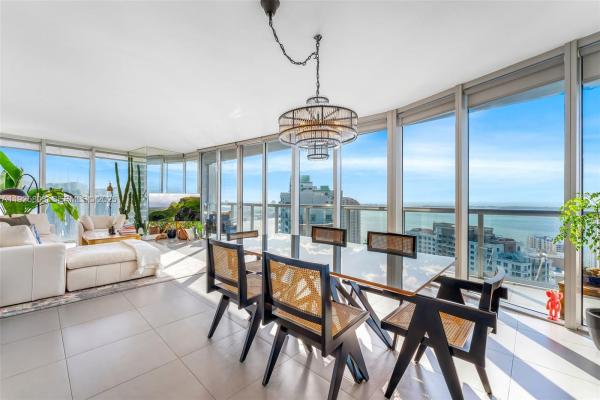 Icon Brickell Tower 1, 465 Brickell Ave #3901, Miami, Florida 33131, image 1