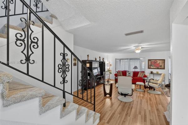 Covered Bridge, 820 Salem Ln #B, Lake Worth, Florida 33467, image 2