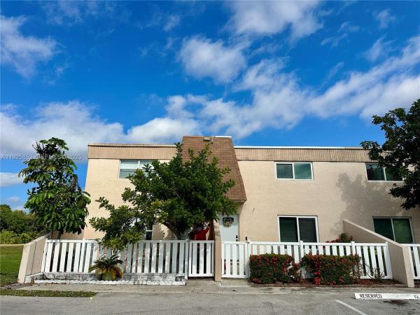Townhomes Of Oriole, 8091 NW 12th St #A, Margate, Florida 33063, image 1