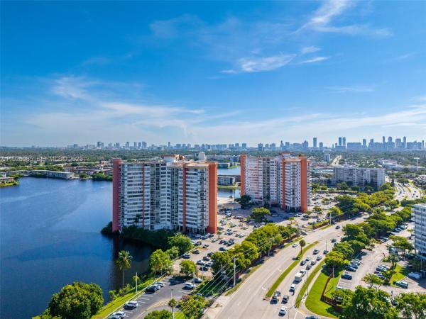 1301 NE Miami Gardens Dr #1523W, Miami, Florida 33179, image 1