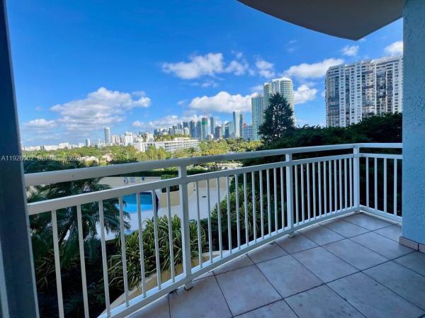 The Metropolitan, 2475 Brickell Ave #703, Miami, Florida 33129, image 1