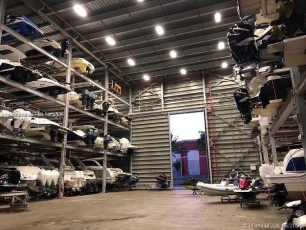 400 Sunny Isles Marina, 400 Sunny Isles Blvd #DD217, Sunny Isles Beach, Florida 33160, image 1