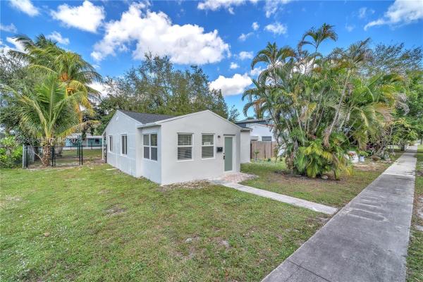 Hollywood Park, 2431 Coolidge St, Hollywood, Florida 33020, image 1