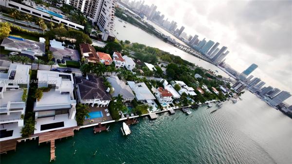1041 N Venetian Dr, Miami Beach, Florida 33139, image 3
