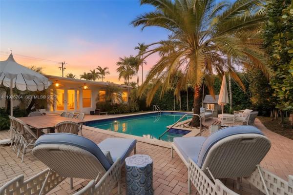 Bay Harbor Islands Residential, 10121 E Broadview Dr, Bay Harbor Islands, Florida 33154, image 1