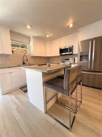 Driftwood Acres, 2310 N 70th Ave, Hollywood, Florida 33024, image 1