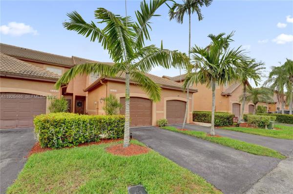 San Sebastian, 1435 Barcelona Way #5-27, Weston, Florida 33327, image 2