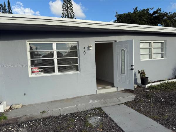 Cresthaven, 501 S 61st Ter, Hollywood, Florida 33023, image 2
