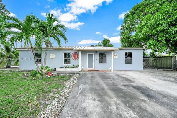Linden Gardens, 4020 E 10th Ave, Hialeah, Florida 33013, image 1