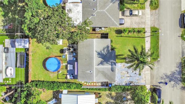 North Andrews Terrace, 201 NW 51st Ct, Oakland Park, Florida 33309, image 2