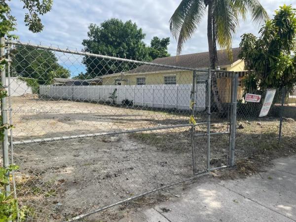 Westhaven, 2709 NW 24th Ave, Miami, Florida 33142, image 1