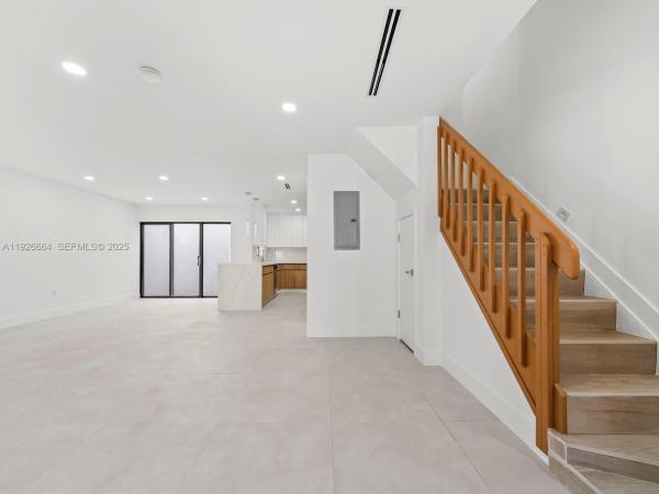  #66D, Hialeah, Florida 33015, image 1