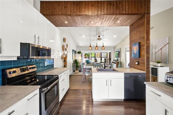 The Lakes, 1056 E Lakes Dr, Deerfield Beach, Florida 33064, image 1