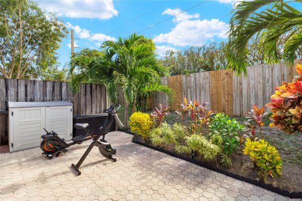 The Lakes, 1056 E Lakes Dr, Deerfield Beach, Florida 33064, image 2