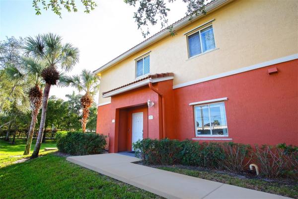 3340 Palomino Dr #211-2, Hollywood, Florida 33024, image 1