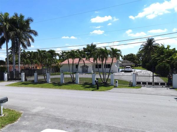 165 SW 130th Ave, Miami, Florida 33184, image 1