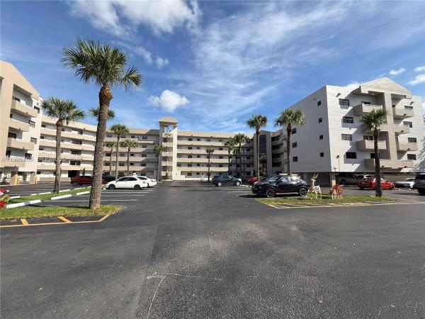 Celebrity Point, 15969 NW 64th Ave #504, Miami Lakes, Florida 33014, image 1