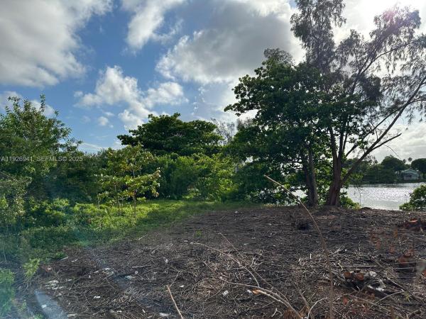 Lakeview Manor, 0 SW 10th Ave, Hallandale Beach, Florida 33009, image 1