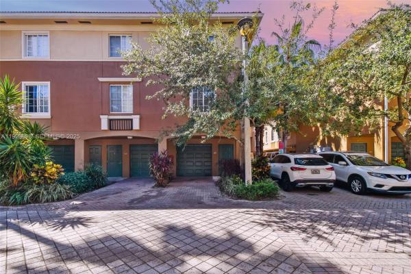 Aventi At Aventura, 2945 NE 185th St #1407, Aventura, Florida 33180, image 1