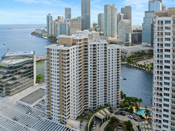 Courvoisier Courts, 701 Brickell Key Blvd #1605, Miami, Florida 33131, image 1