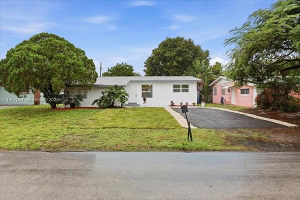Seminole Heights, 3330 N 72nd Ter, Hollywood, Florida 33024, image 3