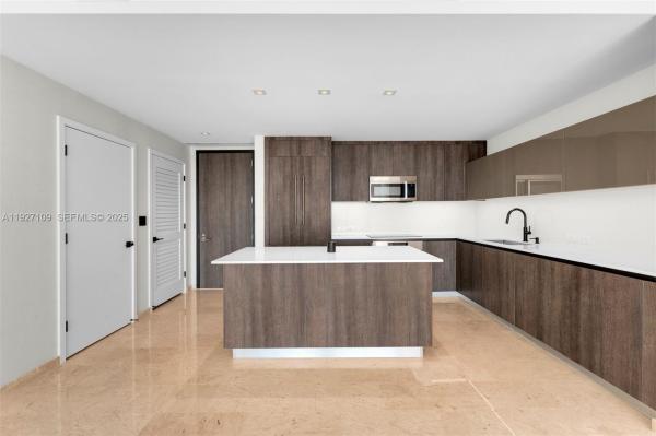 Rise Brickell City Centre, 88 SW 7th St #3907, Miami, Florida 33130, image 1