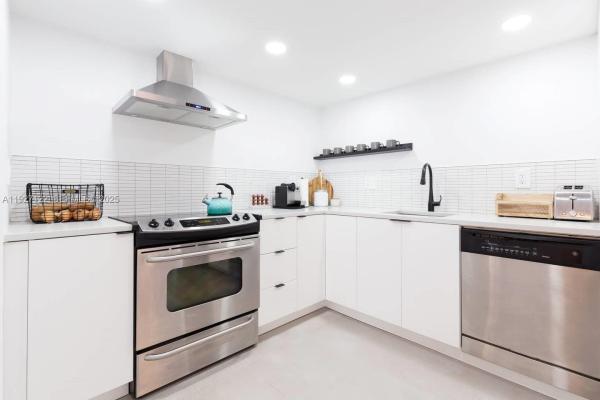 Fairview House, 17600 N Bay Rd #N403, Sunny Isles Beach, Florida 33160, image 3