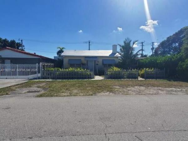Central Miami, 6756 SW 39th Ter, Coral Terrace, Florida 33155, image 2