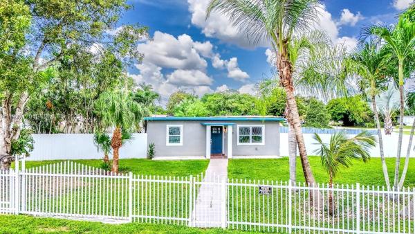 14920 Garfield Dr, Homestead, Florida 33033, image 1