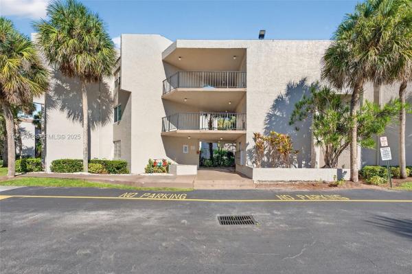 Sparrows Walk, 3100 Riverside Dr #305, Coral Springs, Florida 33065, image 1