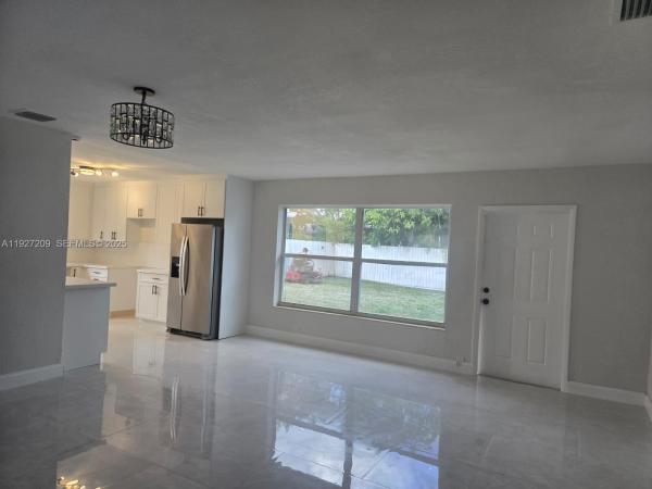 Linwood Gardens, 6455 Custer St, Hollywood, Florida 33024, image 3