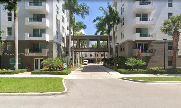 Lauderdale One, 2401 NE 65th St #606, Fort Lauderdale, Florida 33308, image 2