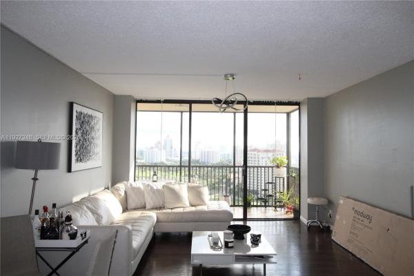 Coronado Tower 3, 20379 W Country Club Dr #2237, Aventura, Florida 33180, image 2