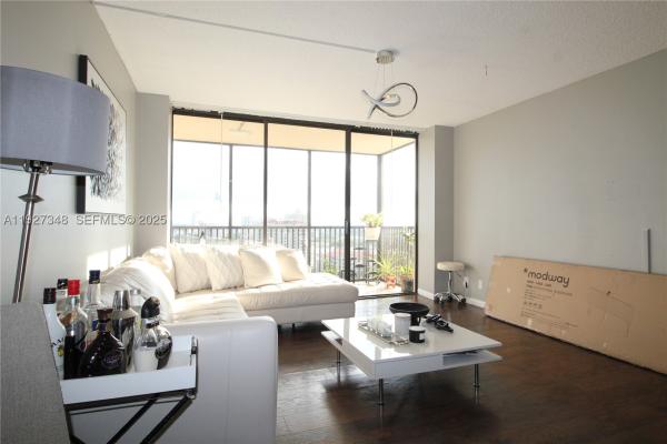 Coronado Tower 3, 20379 W Country Club Dr #2237, Aventura, Florida 33180, image 2