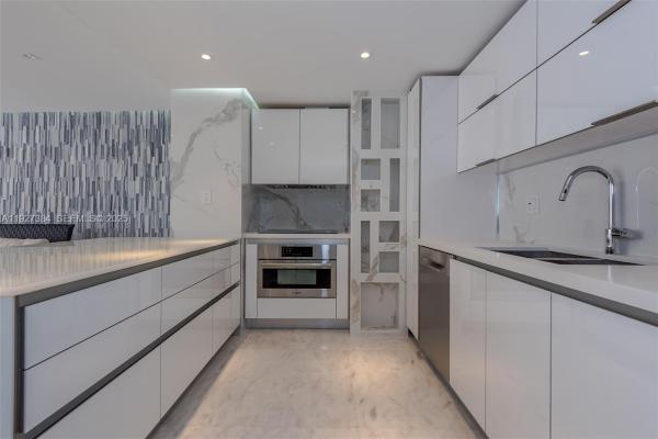 Mar Del Plata, 6423 Collins Ave #304, Miami Beach, Florida 33141, image 2