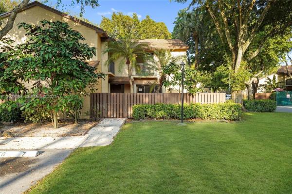 Karanda Village 3, 3845 Cocoplum Cir #3597, Coconut Creek, Florida 33063, image 1