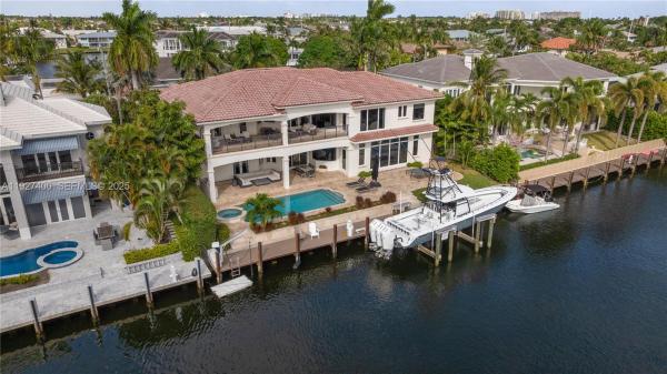 Lighthouse Point Residential, 2320 NE 34th Ct, Lighthouse Point, Florida 33064, image 1