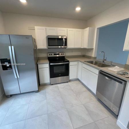 Keys Pointe, 440 NE 4th St, Florida City, Florida 33034, image 2