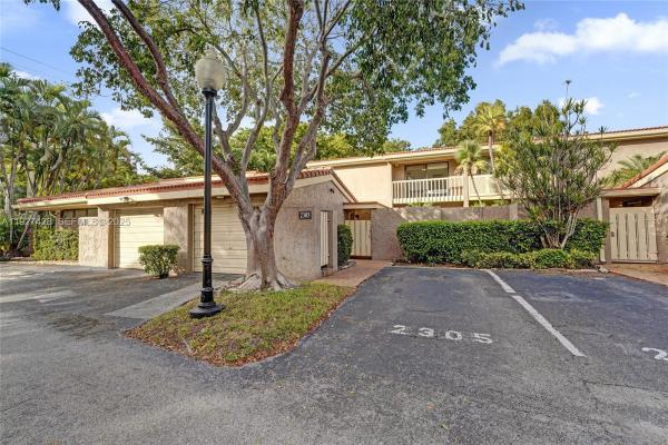 2305 Saint Andrews Rd #129, Hollywood, Florida 33021, image 1