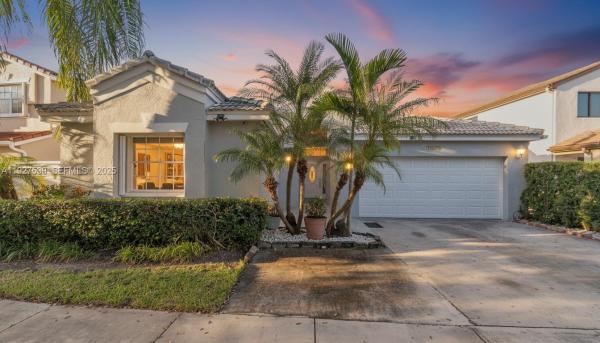 15529 SW 99th Ter, Miami, Florida 33196, image 1