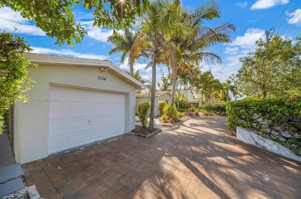 Lakeland, 1524 NE 18th Ave, Fort Lauderdale, Florida 33304, image 2